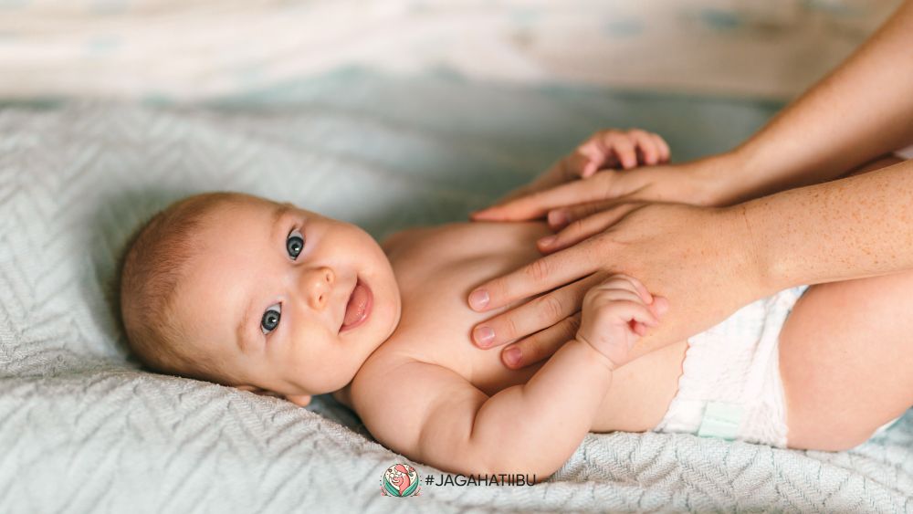Feature Image Keajaiban Pijat Bayi untuk Mendukung Perkembangan Optimal dalam 1000 Hari Pertama Asimor ASI Booster Pelancar ASI