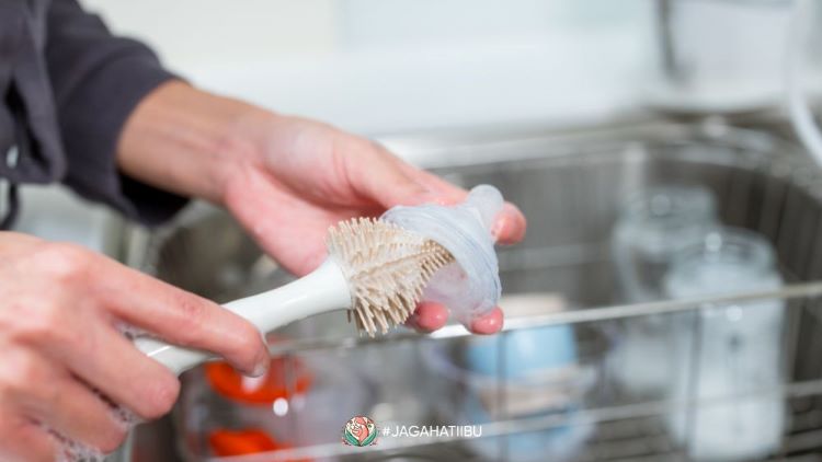 Feature Image Panduan Lengkap Menjaga Kebersihan Peralatan ASI Perah untuk Kesehatan Bayi Asimor ASI Booster Pelancar ASI